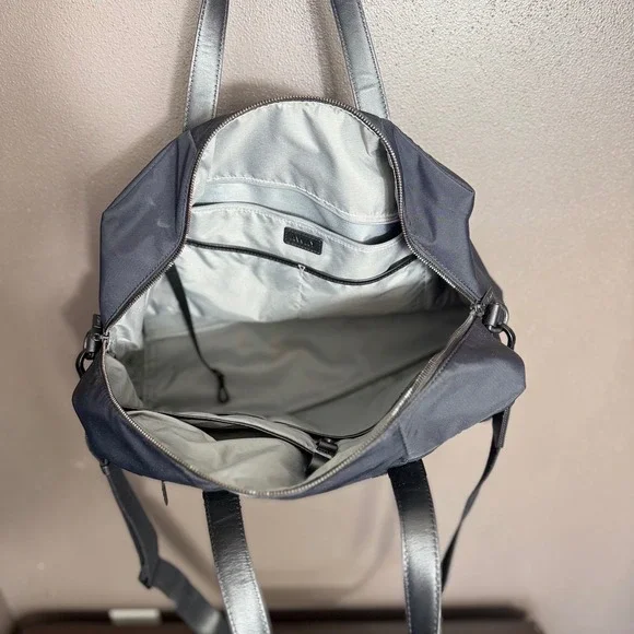 Away The Everywhere Bag Black Nylon Leather Trim Travel Duffel Laptop Commuter - Picture 7 of 12